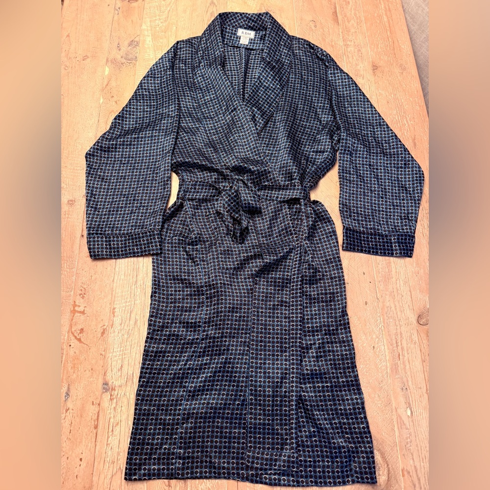 Vintage RBM Men's Navy Patterned Silk Robe with Belt Pristine Condition! L XL